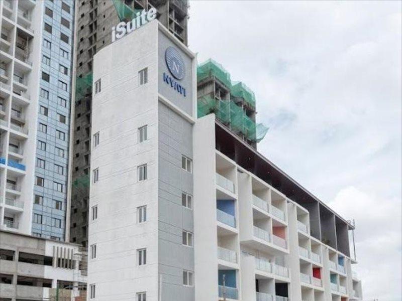 Staybird - B Suite, Business Hotel, Kharadi 3* Pune