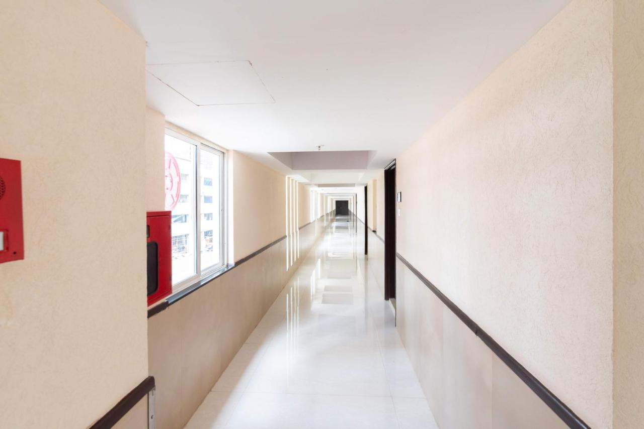 Staybird - B Suite, Business Hotel, Kharadi 3*
