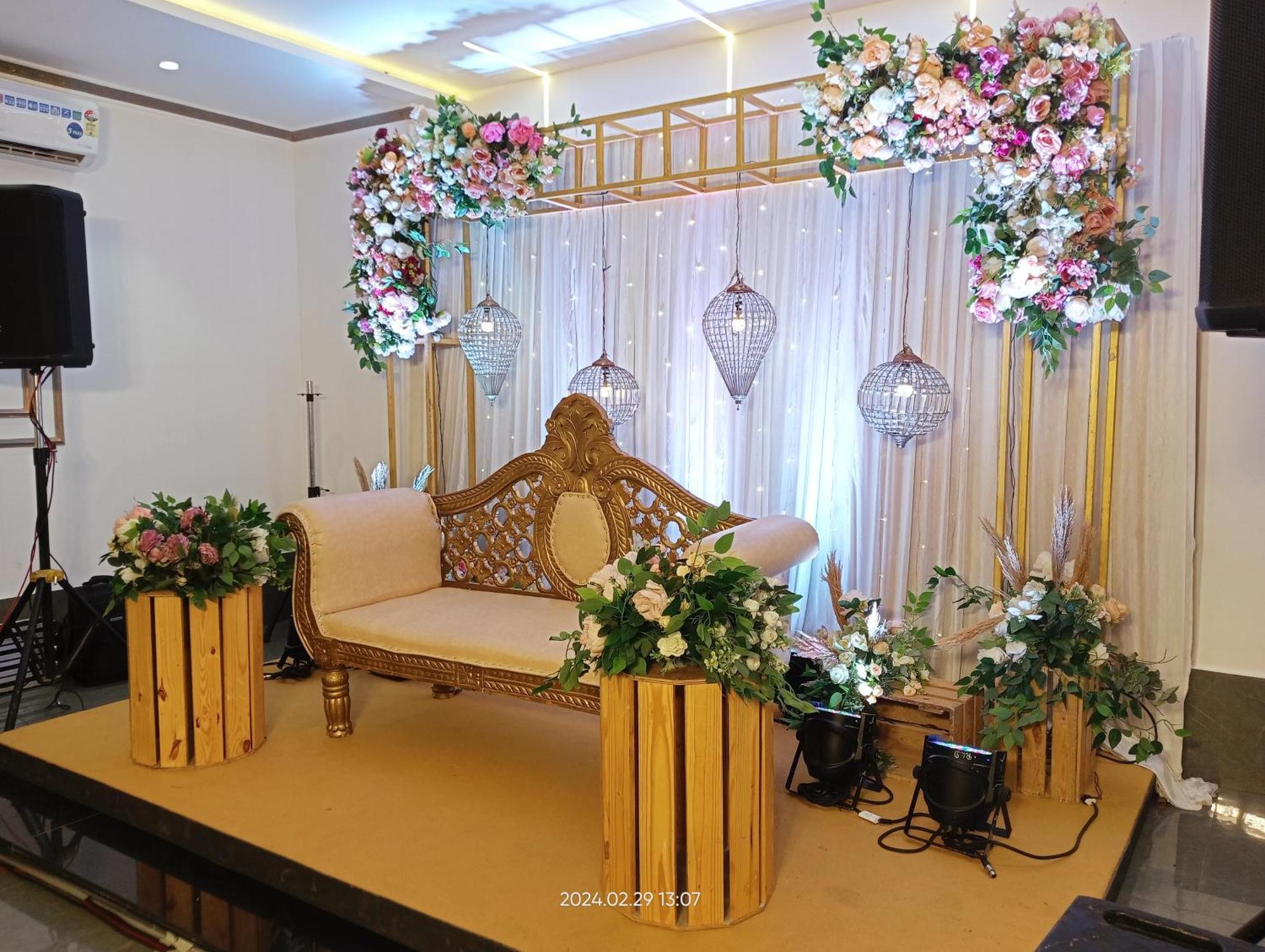 Hotel Staybird - B Suite, Business Hotel, Kharadi