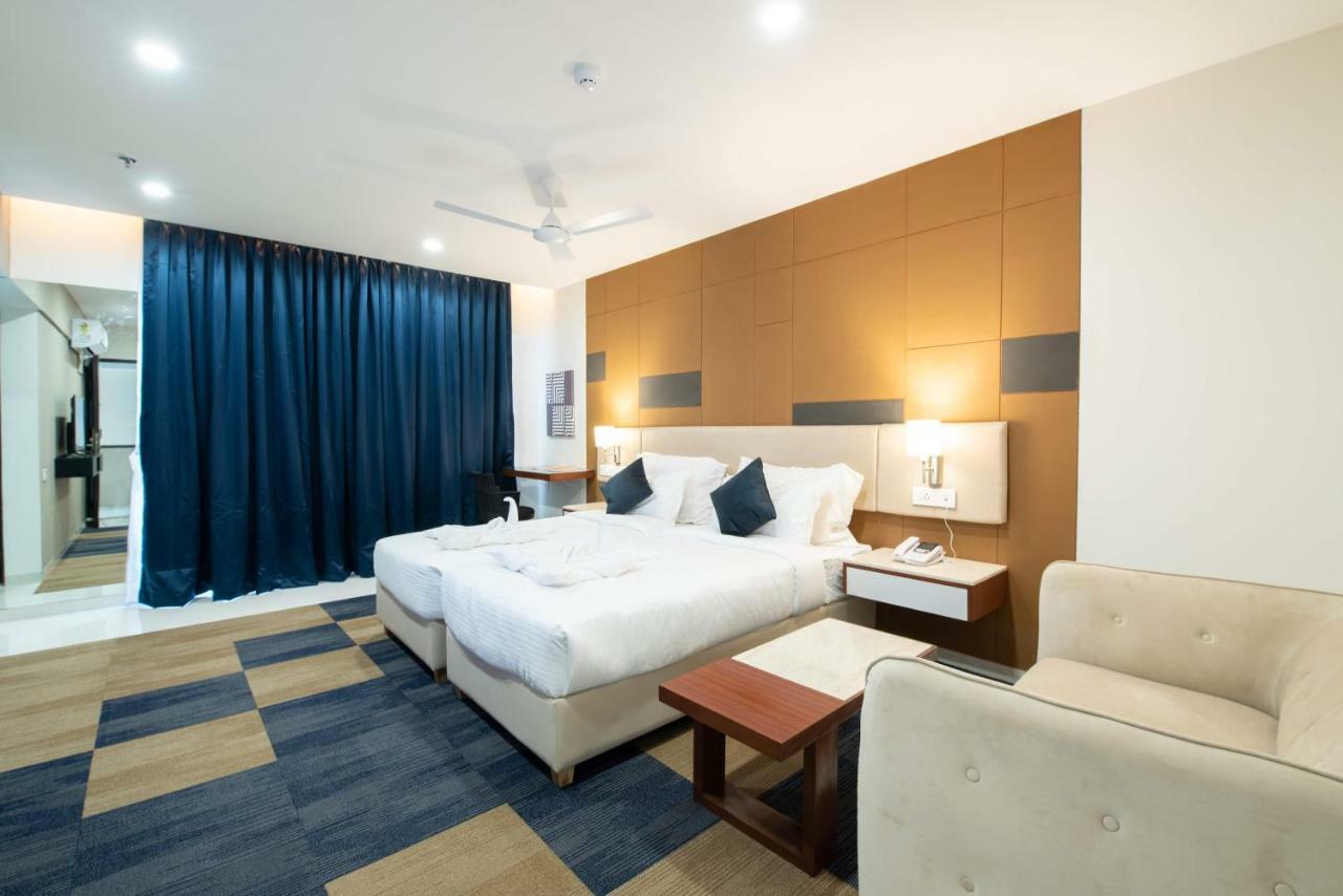 Staybird - B Suite, Business Hotel, Kharadi Hotel Pune
