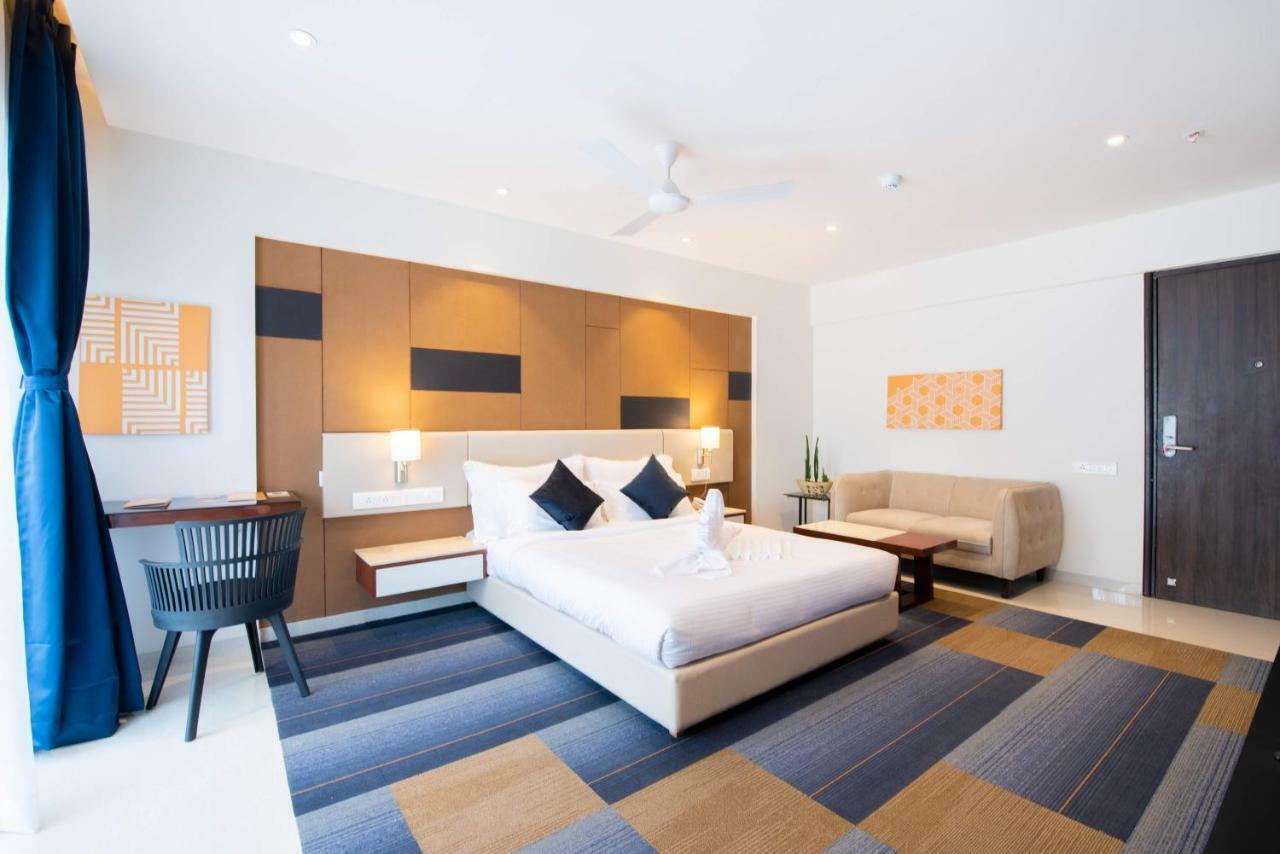 Staybird - B Suite, Business Hotel, Kharadi 3* Pune