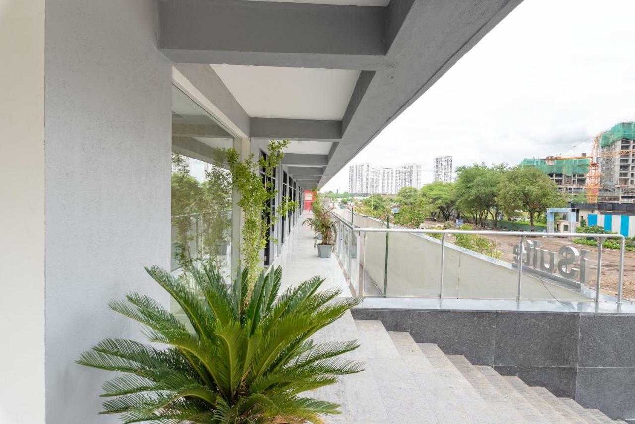 Hotel Staybird - B Suite, Business Hotel, Kharadi