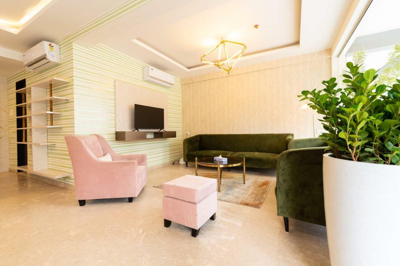 Staybird - B Suite, Business Hotel, Kharadi